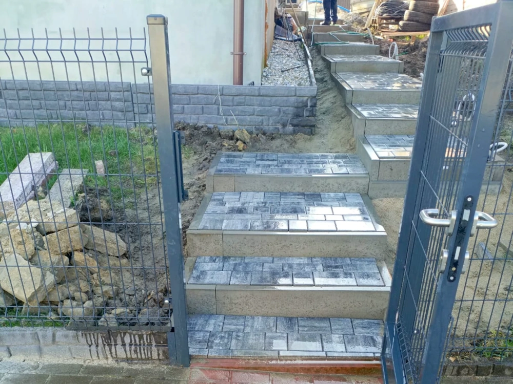 schody betonowe zewnętrzne